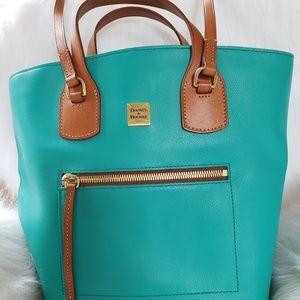 Gorgeous Dooney & Boorke Tara Shooper